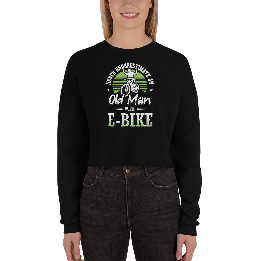 Never Underestimate an Old Man with an E-bike Bella + Canvas 7503 Women's Cropped Sweatshirt Black