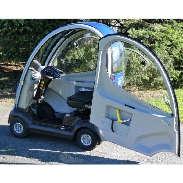 Shoprider Flagship Four Wheel Enclosed Scooter 889-XLSN